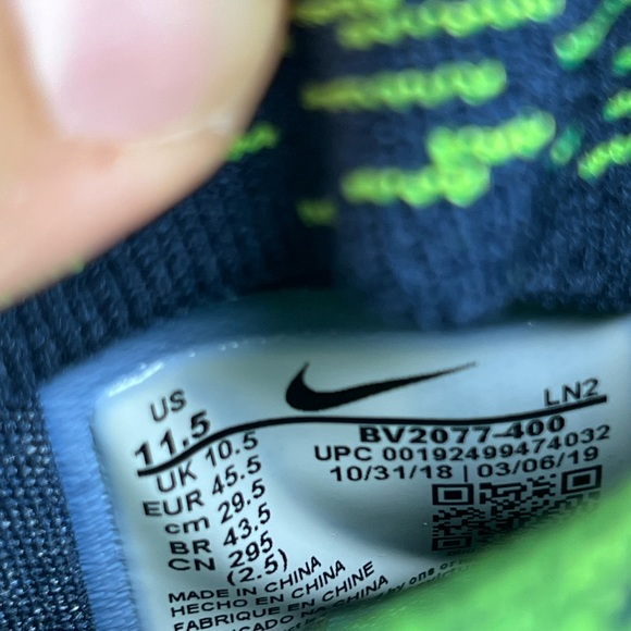 Nike Alpha Menace Elite 2 Flyknit Seattle Seahawks Men’s Football Cleats - Picture 10 of 11